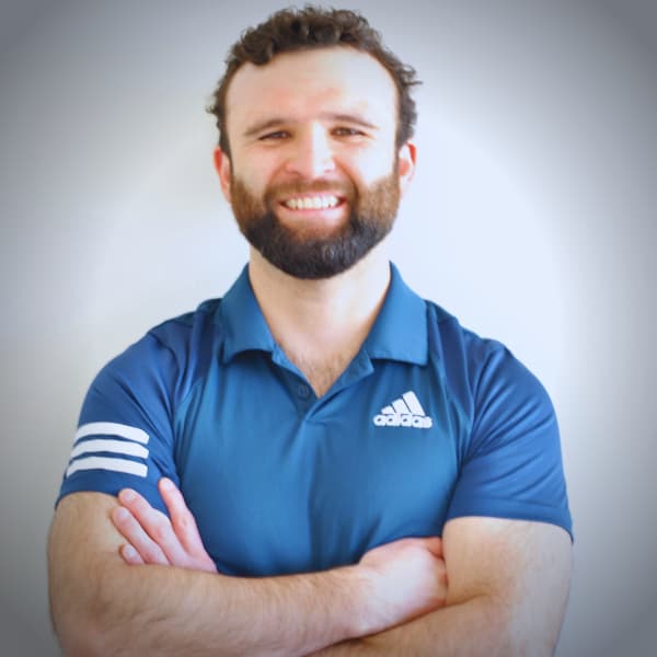 Nicolás García G