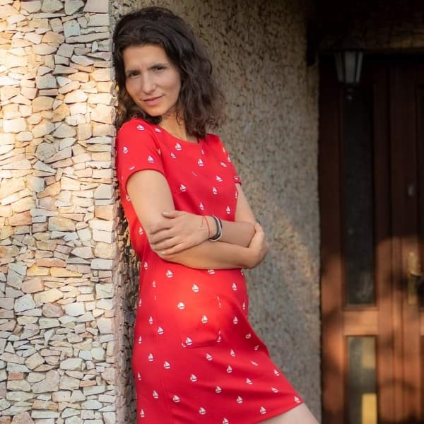 Ana  Sroka