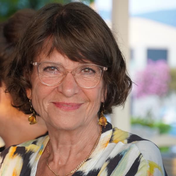 Christine Dr. Molina-Benzing