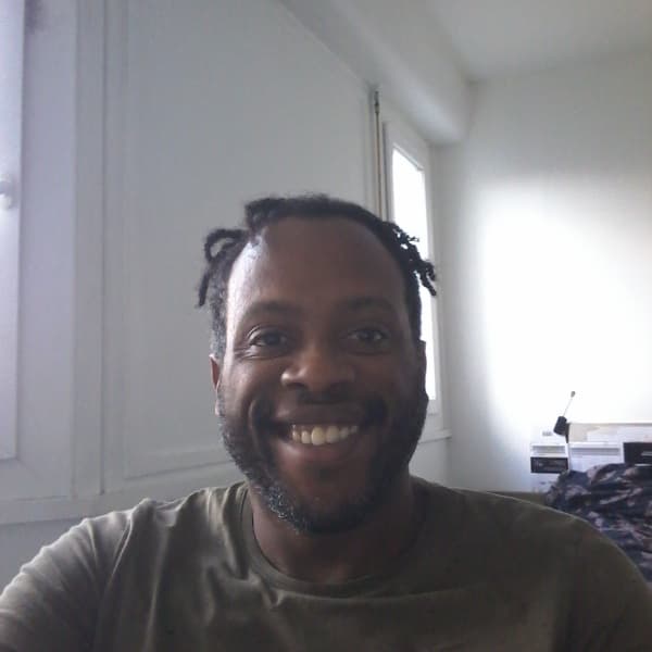 Yannick  Laristan