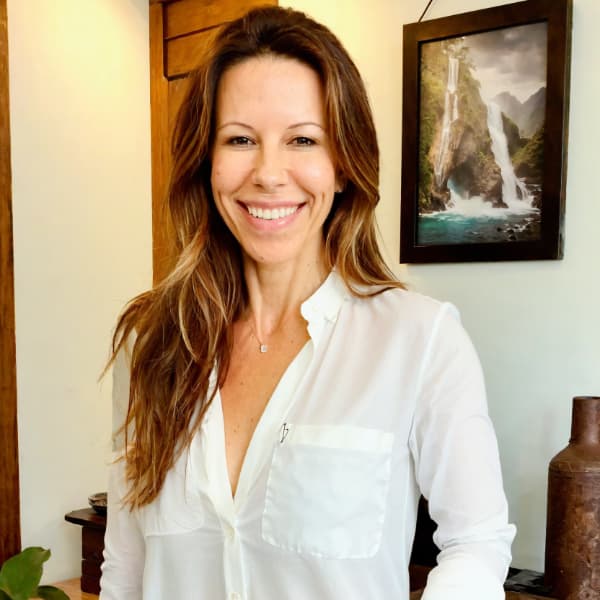 Joanne  Swann