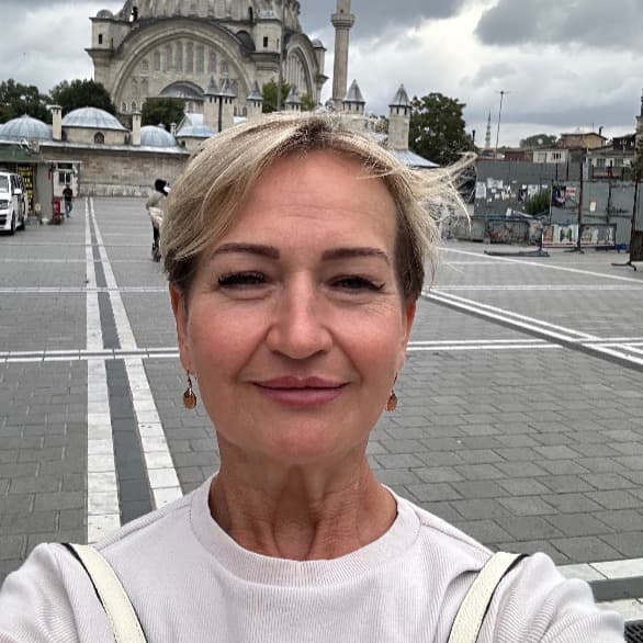 Irina Doncu