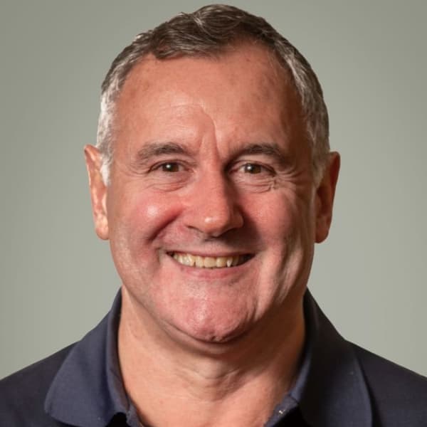 IAN  MCGILL