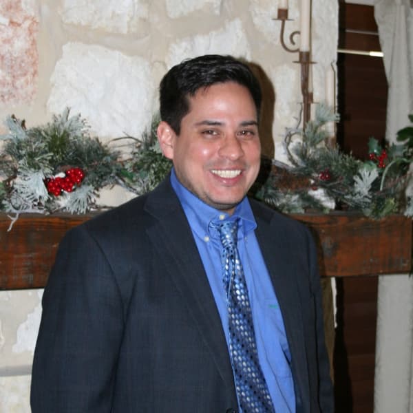 Lawrence  Fernandez