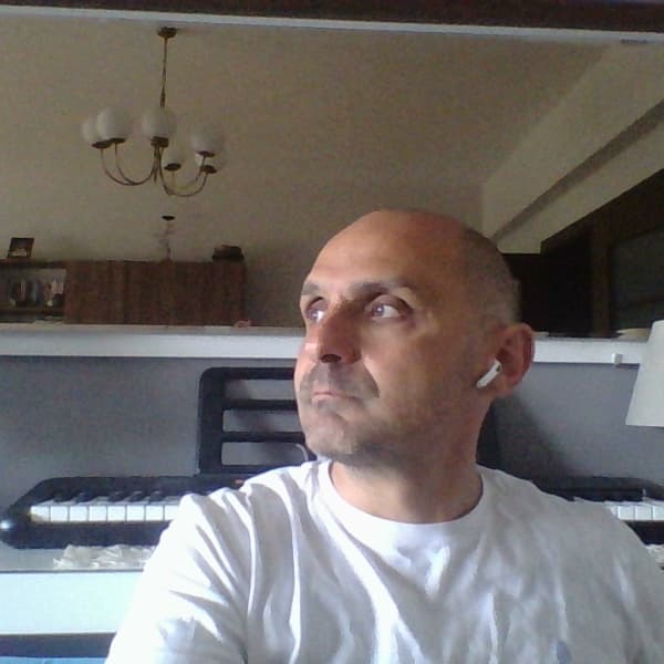 Erhan Renan  Uçaroğlu