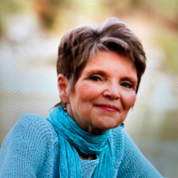 Lois DiMari