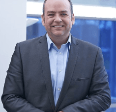 Ian Christelow