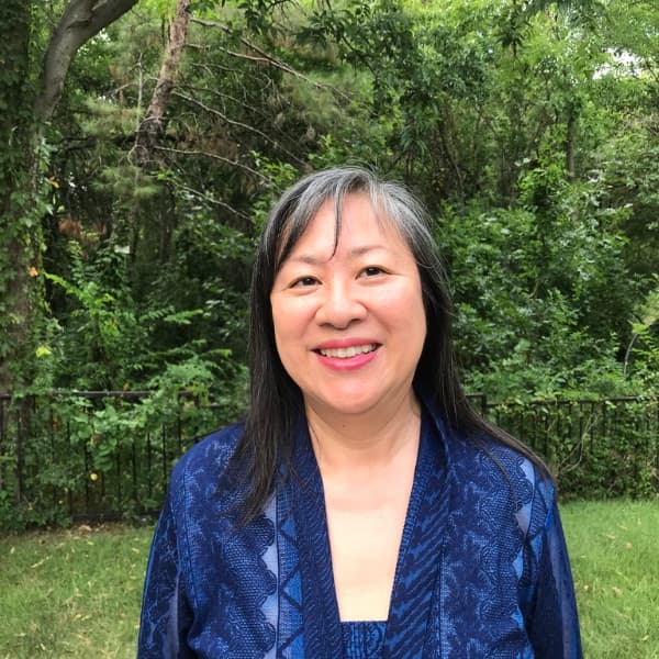 Helen Lee
