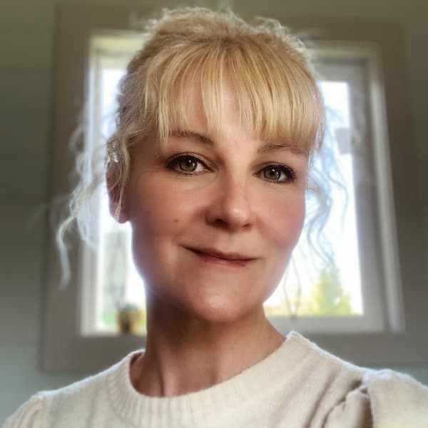 Julia Anderson