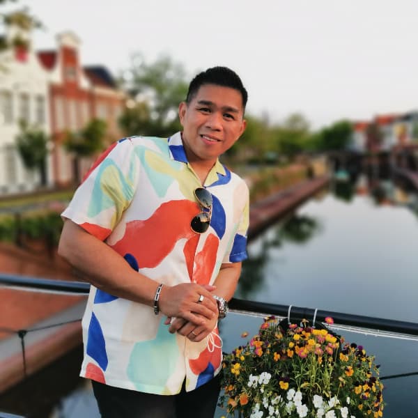 Lawrence Tuazon