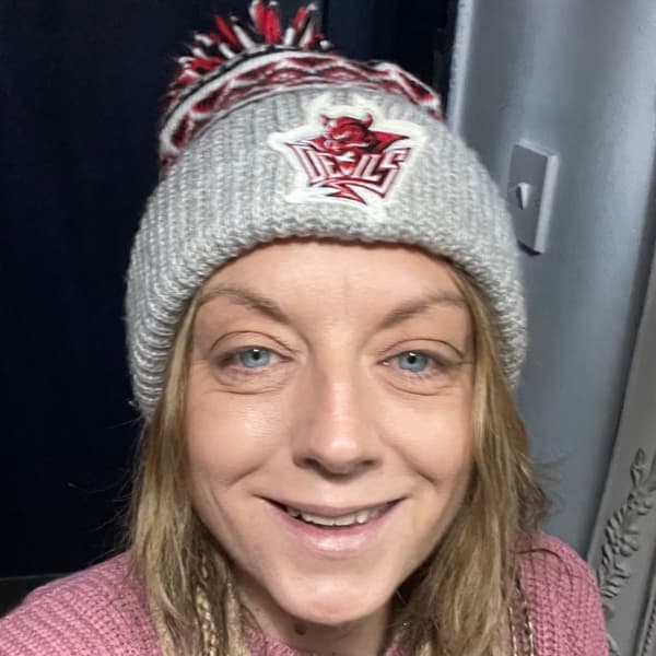 Rhian Thomas