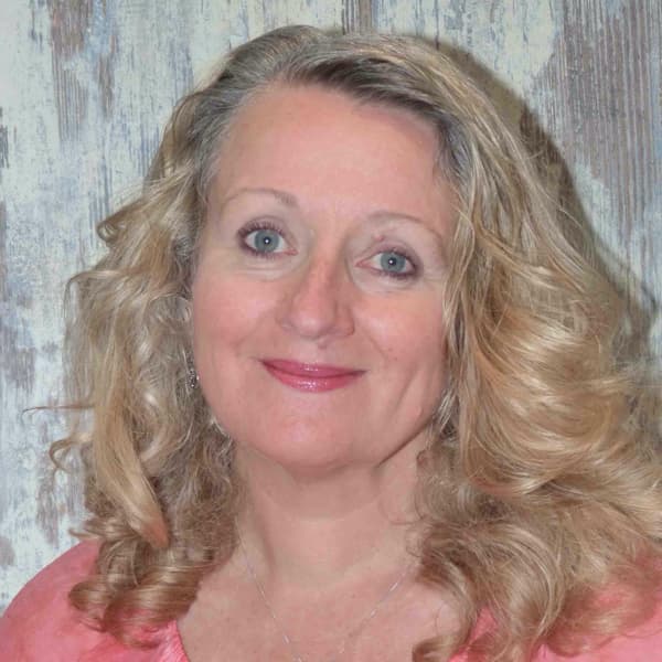 Tracey Hall-Roberts