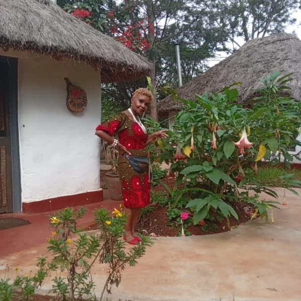 Paulune Ngumba