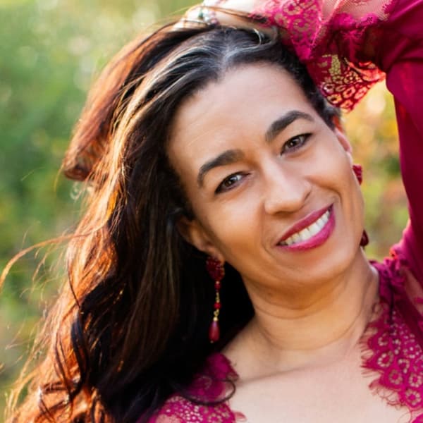 Lynda Hamilton