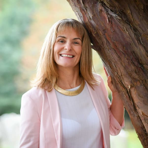 Angela Mercer