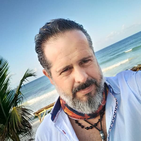 Luis F Gonzalez Aspuru