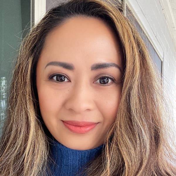 Jonna Maribbay-Santos
