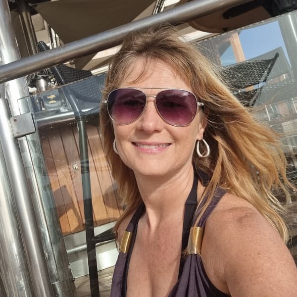 Cate Dernulc