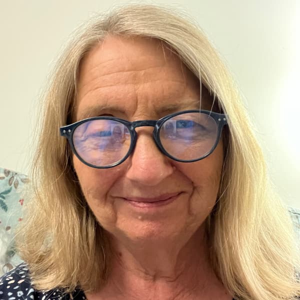 Lois Henrickson