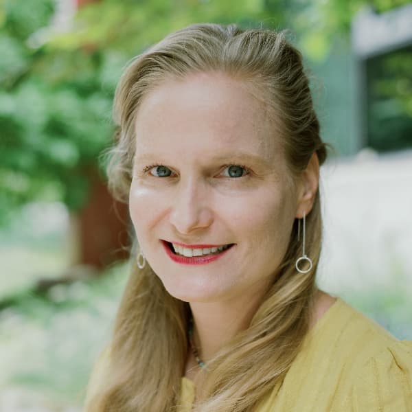 Joanna DeGroot Nichols