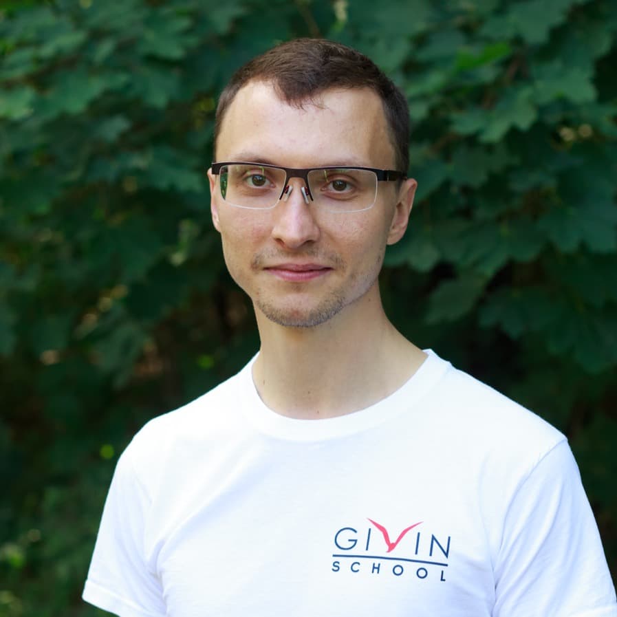 Артём Исайкин