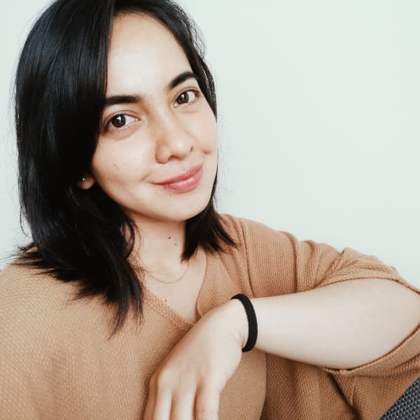Jeanniza Flores