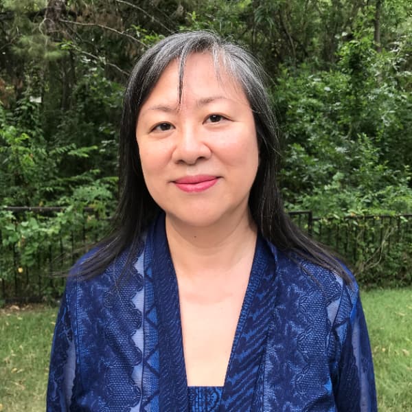 Helen Lee
